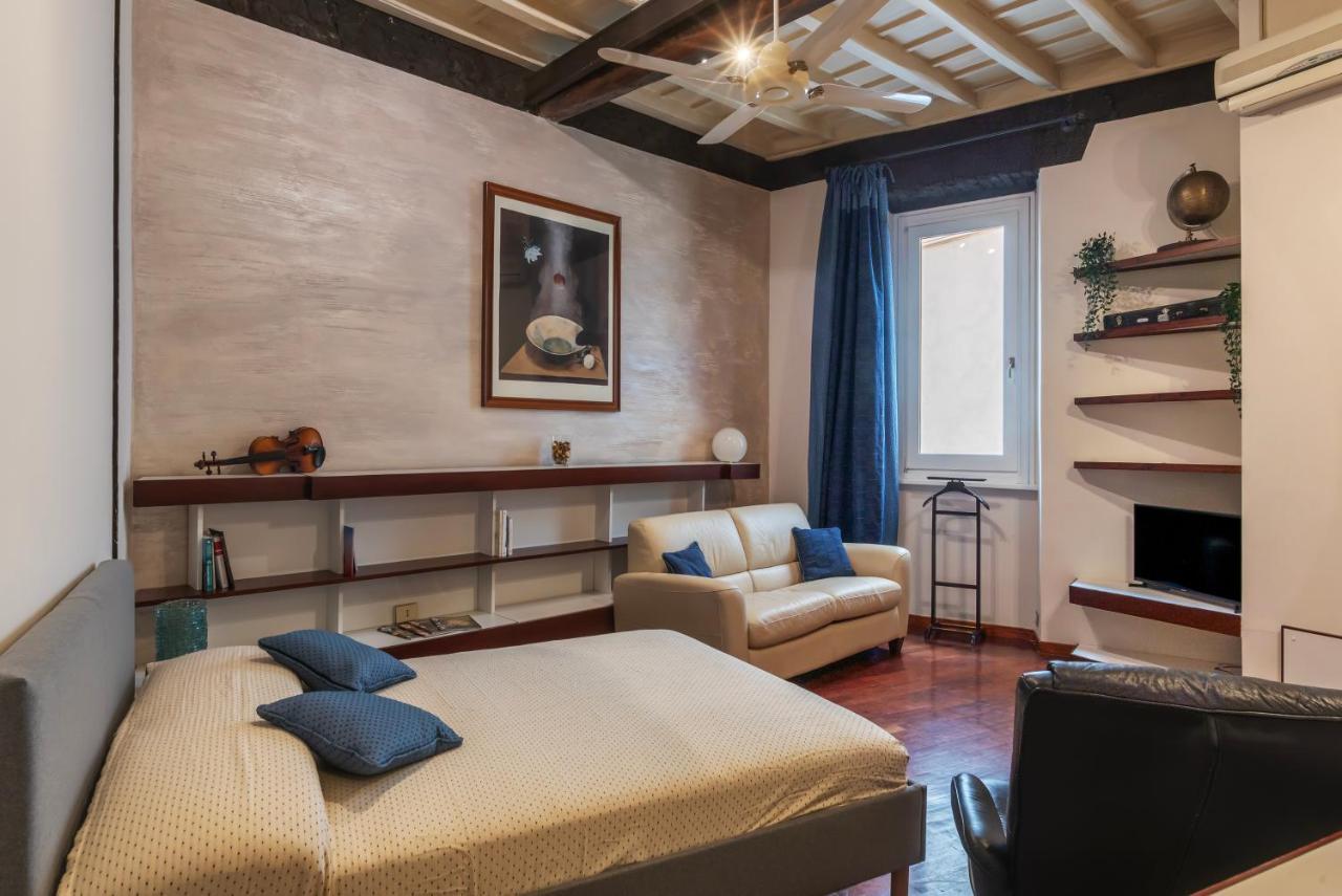 Piazza Navona Petite House Apartment Рим Екстериор снимка